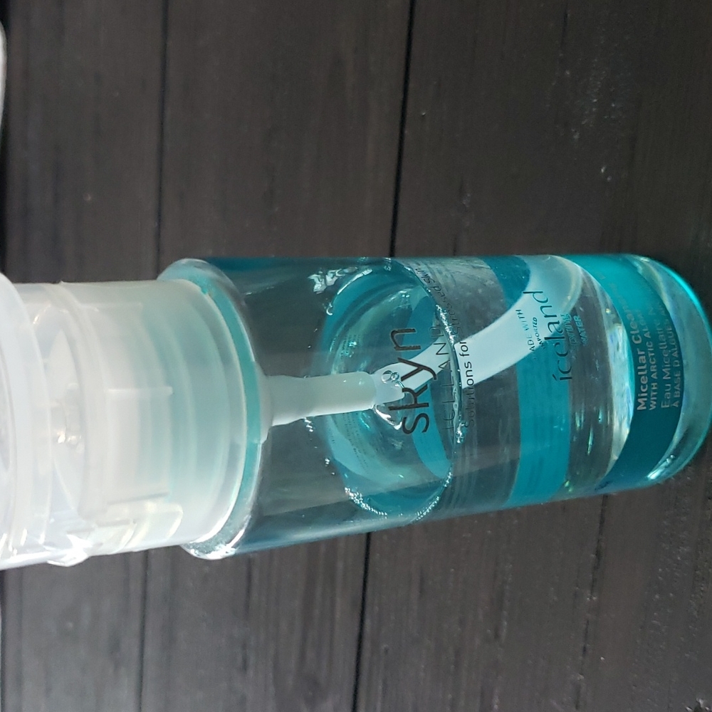 skyn iceland Micellar Cleansing Water